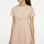 Vestido rosa lunares
