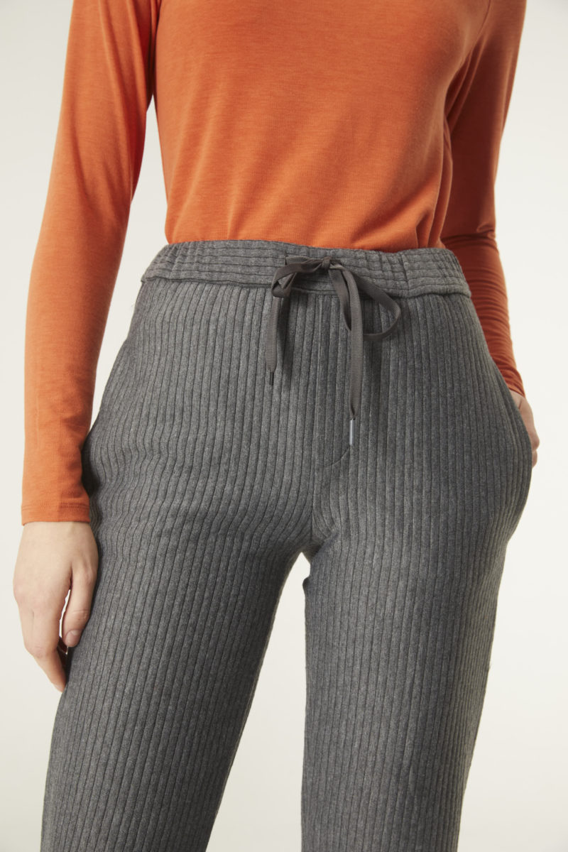 Pantalón gris - Imagen 3
