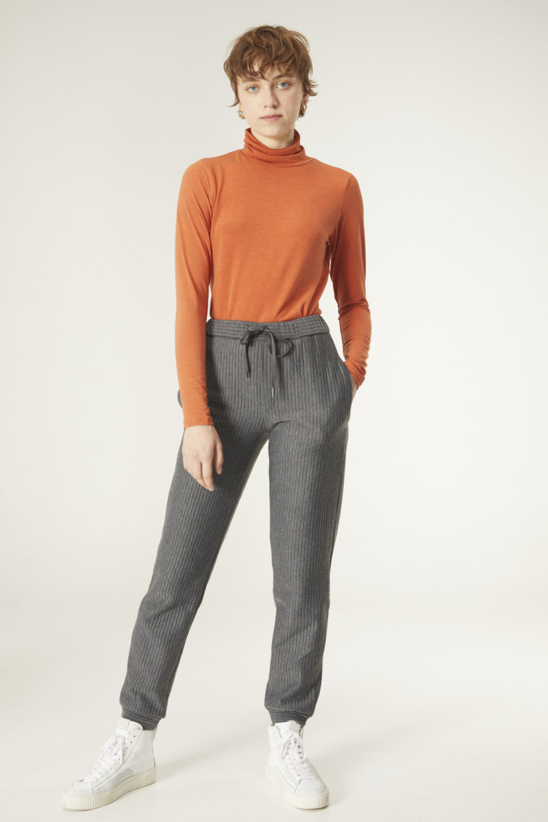 Pantalón gris - Imagen 4