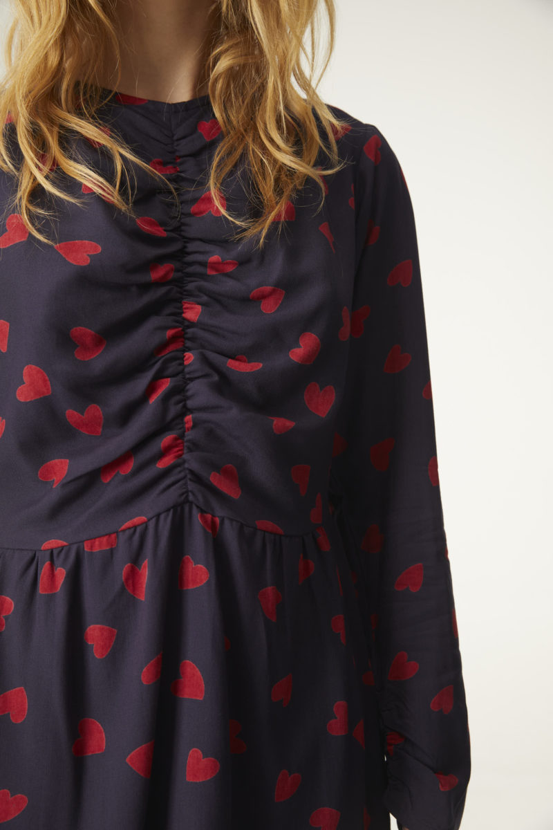 Vestido corto corazones - Imagen 3