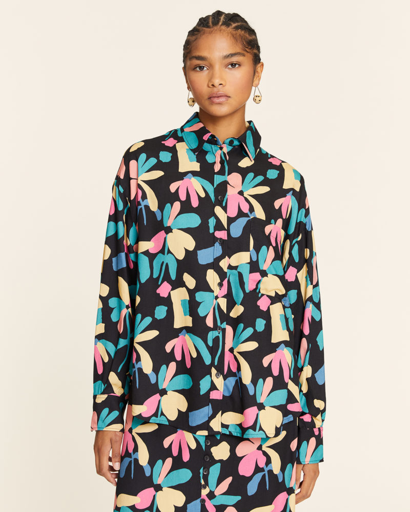 Camisa pétalos