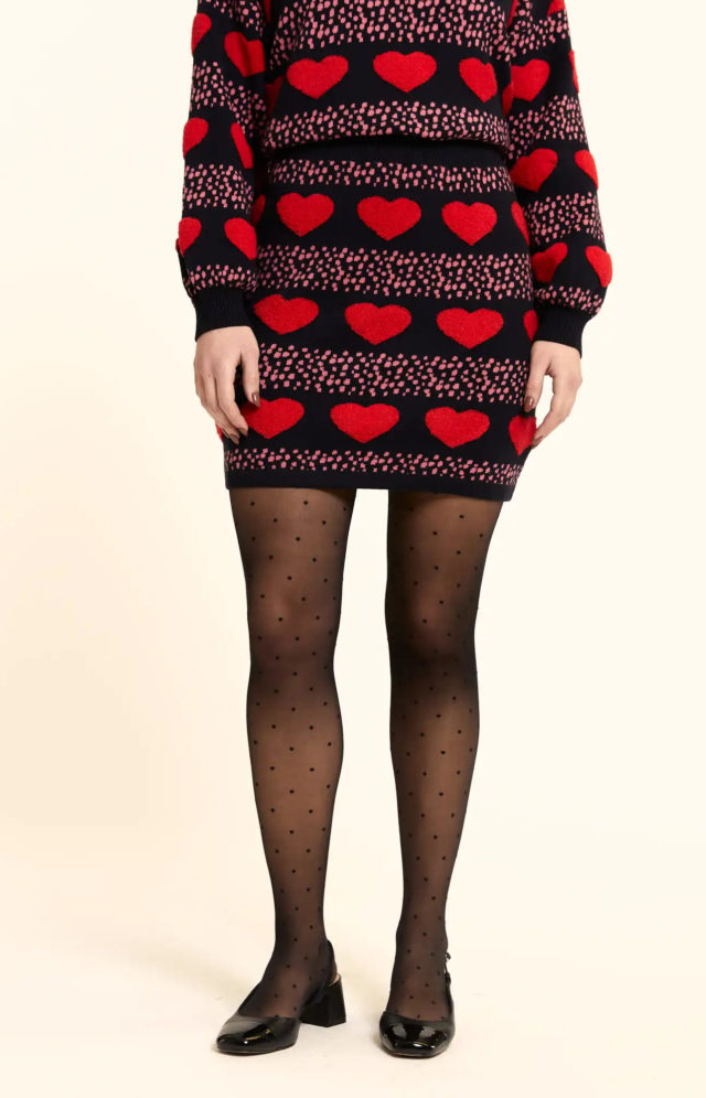 Falda punto corazones